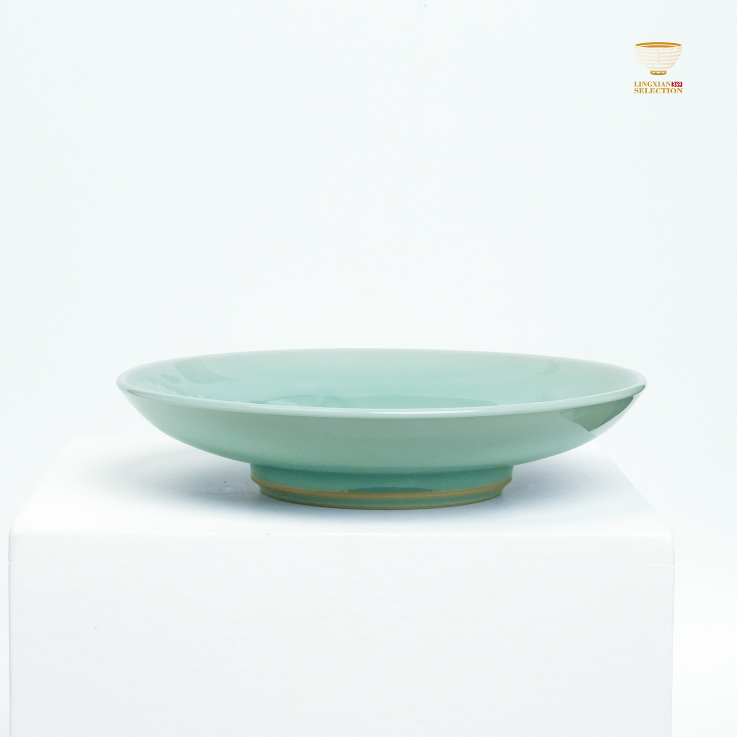 【Longquan Celadon by Liao Xinliang · Sunflower 3pieces Gaiwan |A Masterpiece of Craftsmanship & Tea Aesthetic Collection】