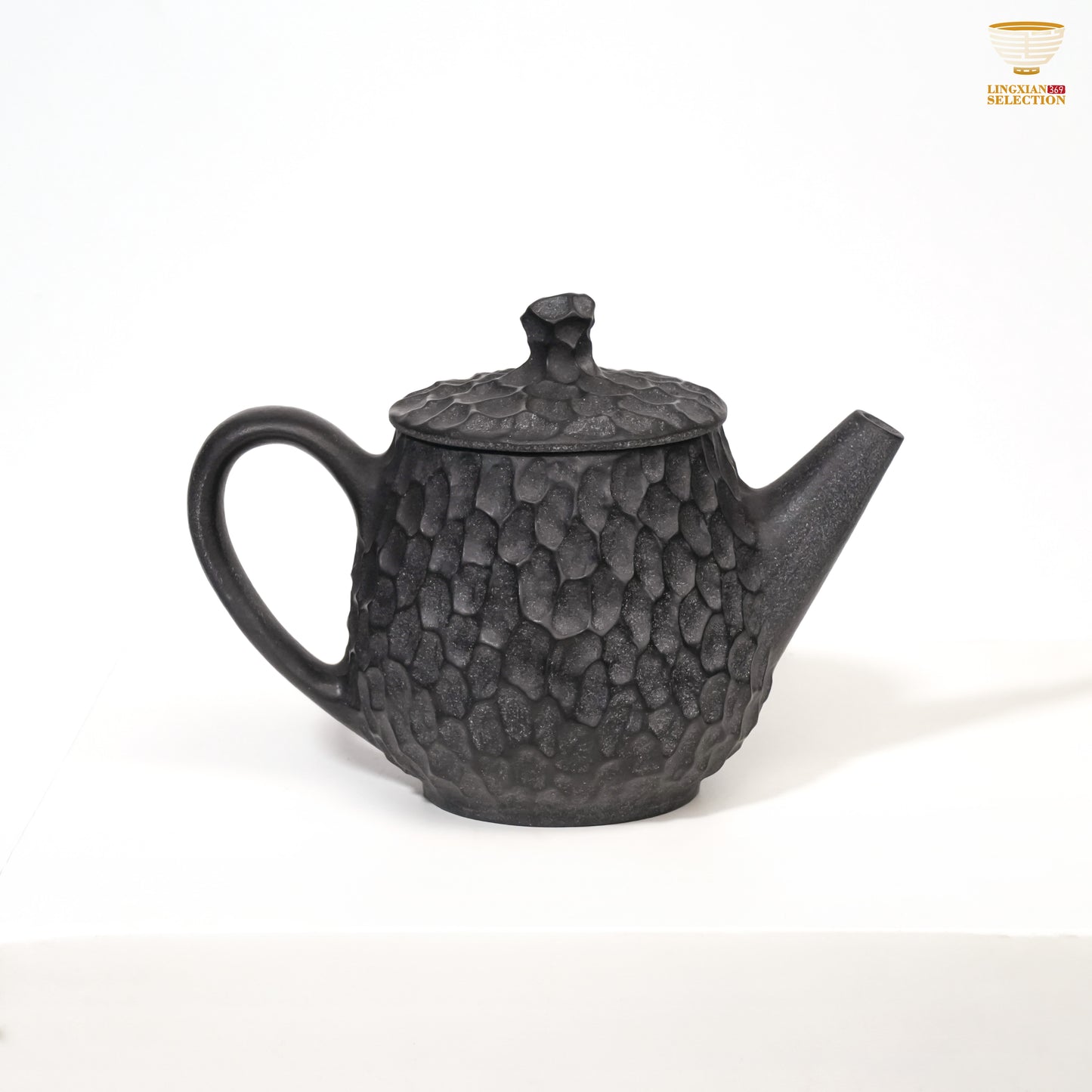 【Hunan An Hua Tillite Stone Surging Spring Teapot】 Glacial Rock Teapot |Hand-Carved Natural Stone|Water Purification Effect|Translucent Texture|Oriental Tea Aesthetic