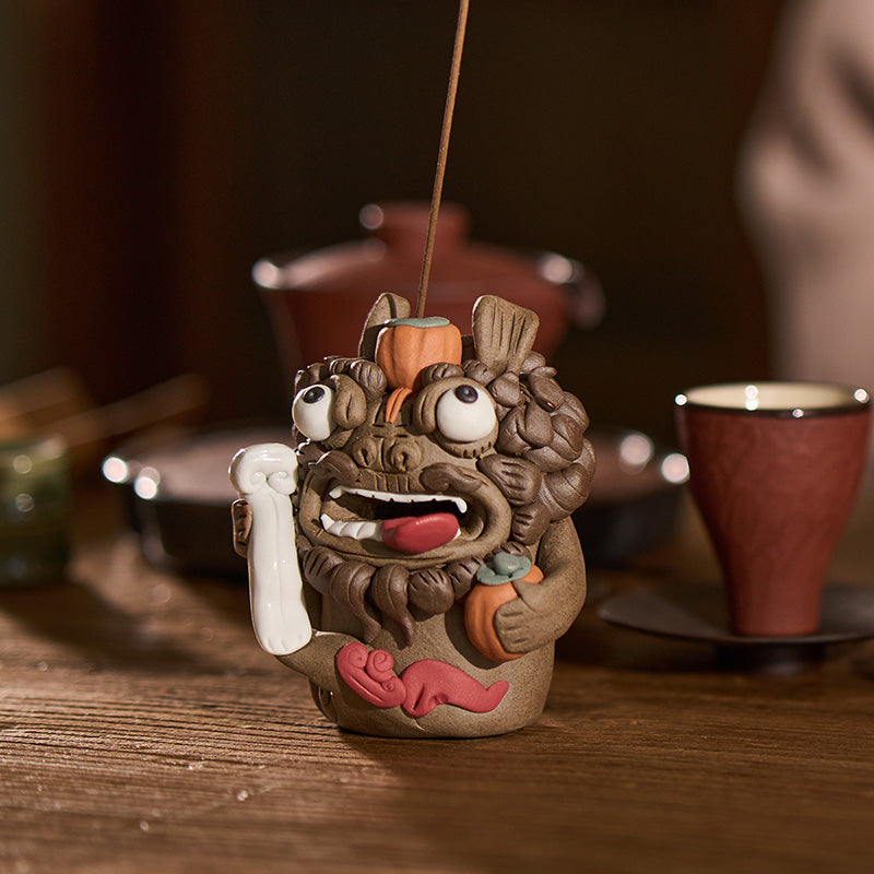 Handcrafted Ceramic Sculpted Pixiu – “Everything Goes Well” Tea Pet & Incense Holder | Chinese Tea Table Ornament & Cultural Gift
