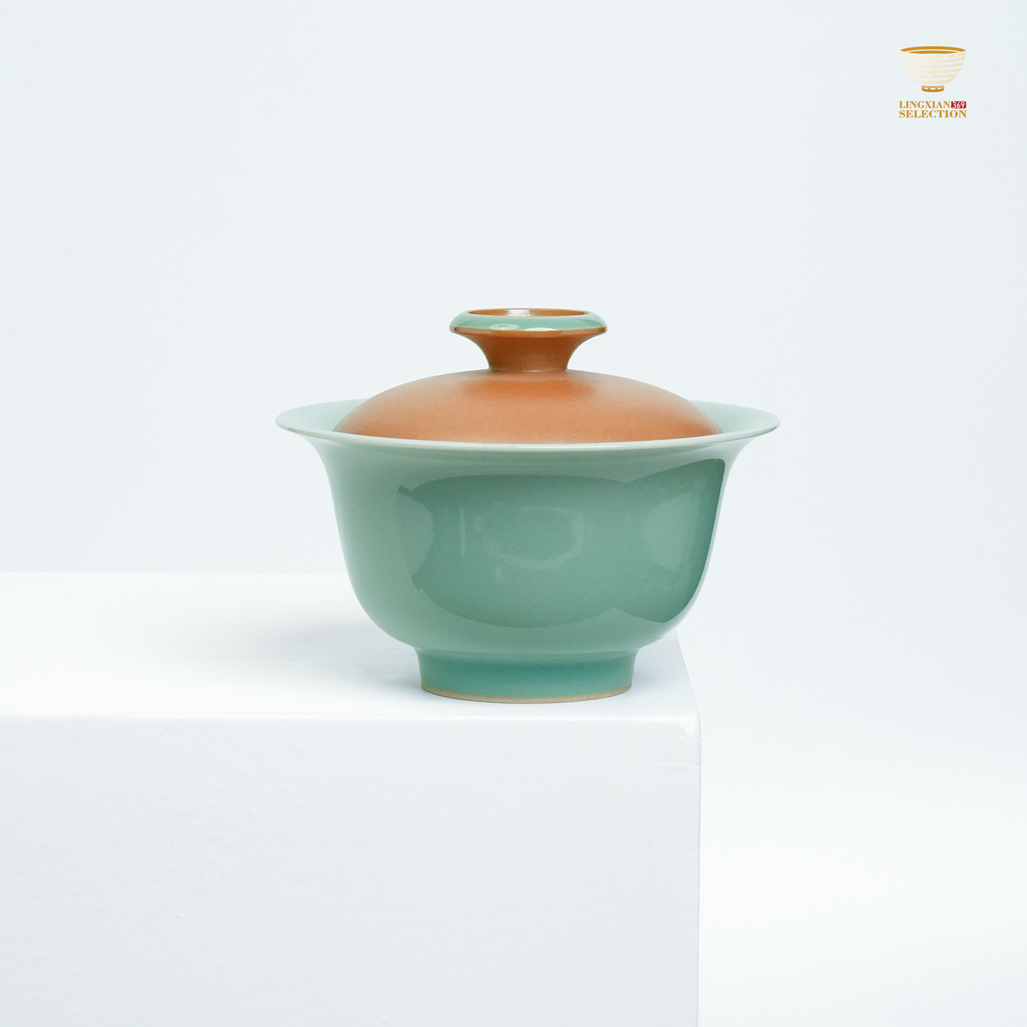 【Longquan Celadon by Liao Xinliang ·Rising Winds and Flowing Waters Gaiwan |A Masterpiece of Craftsmanship & Tea Aesthetic Collection】