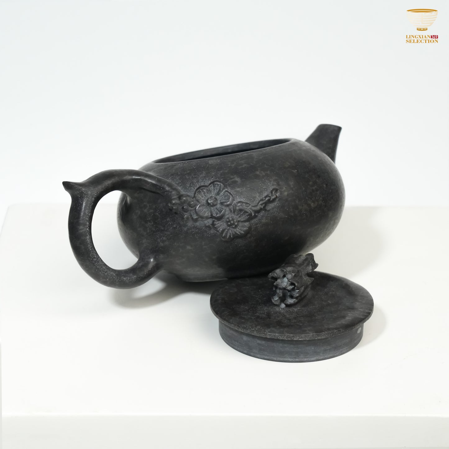 【Hunan An Hua Tillite Stone Translucent Pierced Teapot】 Glacial Rock Teapot |Hand-Carved Natural Stone|Water Purification Effect|Translucent Texture|Oriental Tea Aesthetic