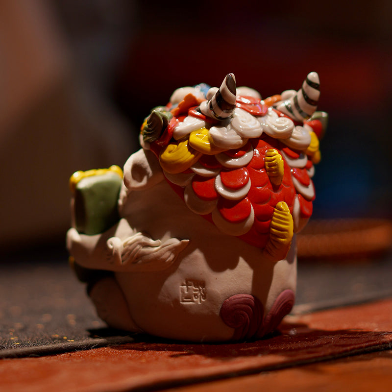 Shan Hai Jing Baize – Jingdezhen Porcelain Tea Pet Ornament