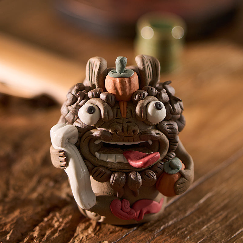 Handcrafted Ceramic Sculpted Pixiu – “Everything Goes Well” Tea Pet & Incense Holder | Chinese Tea Table Ornament & Cultural Gift