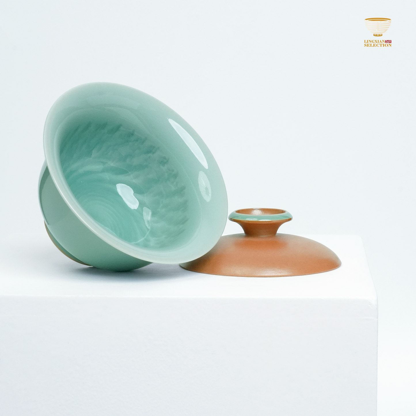 【Longquan Celadon by Liao Xinliang ·Rising Winds and Flowing Waters Gaiwan |A Masterpiece of Craftsmanship & Tea Aesthetic Collection】
