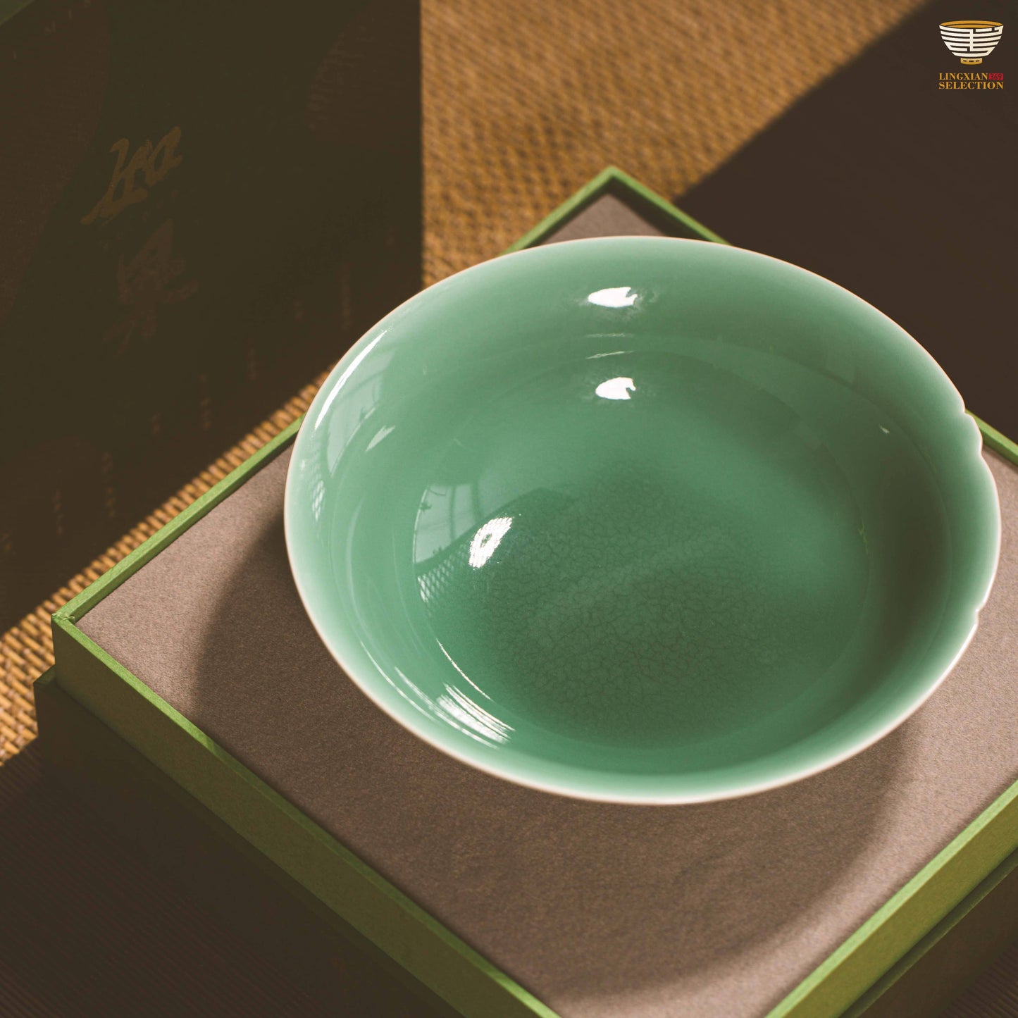 Turenzhai · “Ruguo” “Auspicious Clouds“ Celadon Fruit Plate | Cloud Motif Pedestal Dish | Elegant Tea Table & Dining Decor | Gift Box for Special Occasions