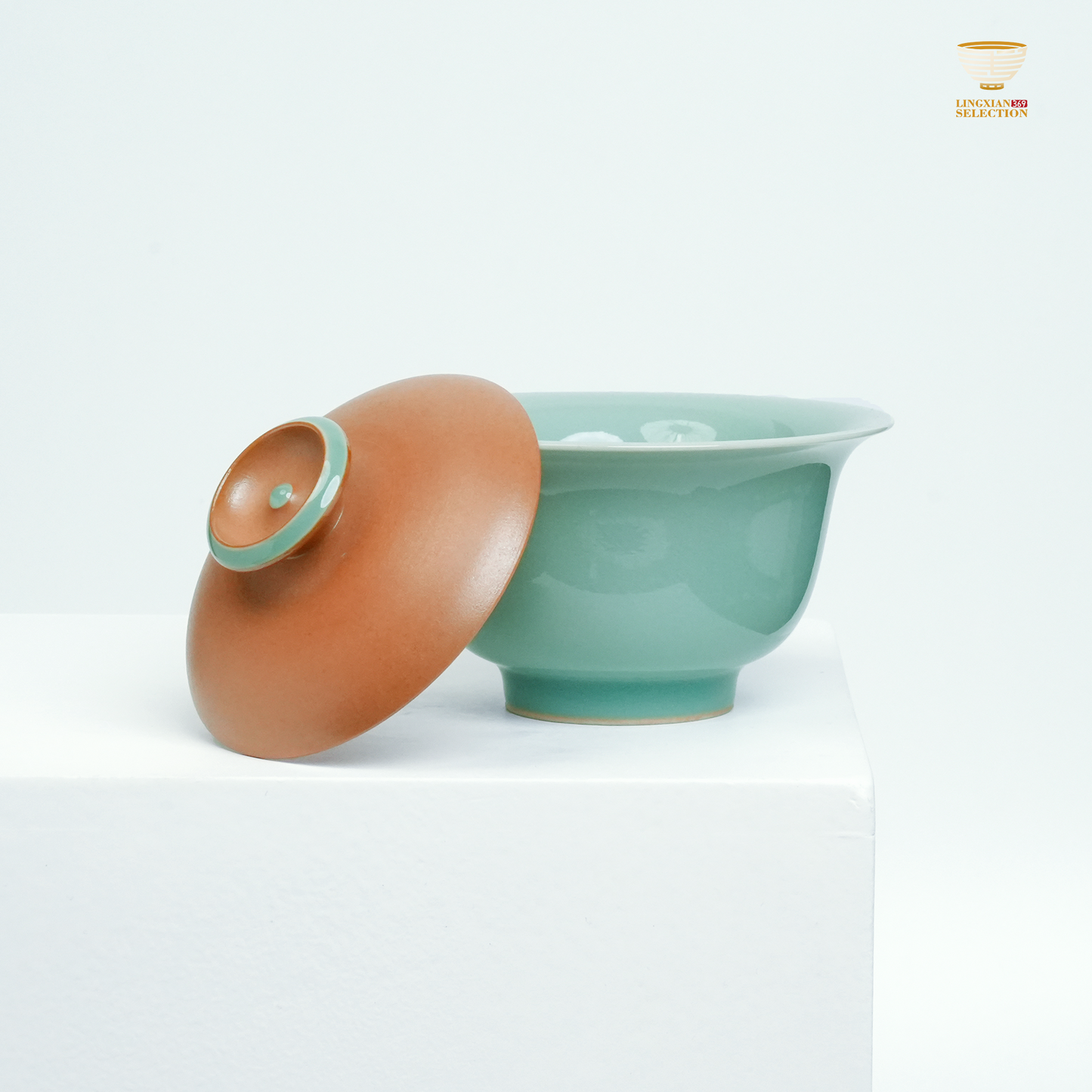 【Longquan Celadon by Liao Xinliang ·Rising Winds and Flowing Waters Gaiwan |A Masterpiece of Craftsmanship & Tea Aesthetic Collection】