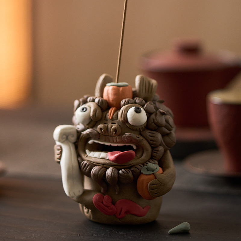 Handcrafted Ceramic Sculpted Pixiu – “Everything Goes Well” Tea Pet & Incense Holder | Chinese Tea Table Ornament & Cultural Gift