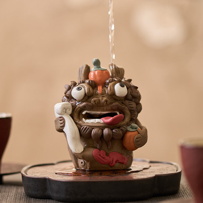 Handcrafted Ceramic Sculpted Pixiu – “Everything Goes Well” Tea Pet & Incense Holder | Chinese Tea Table Ornament & Cultural Gift