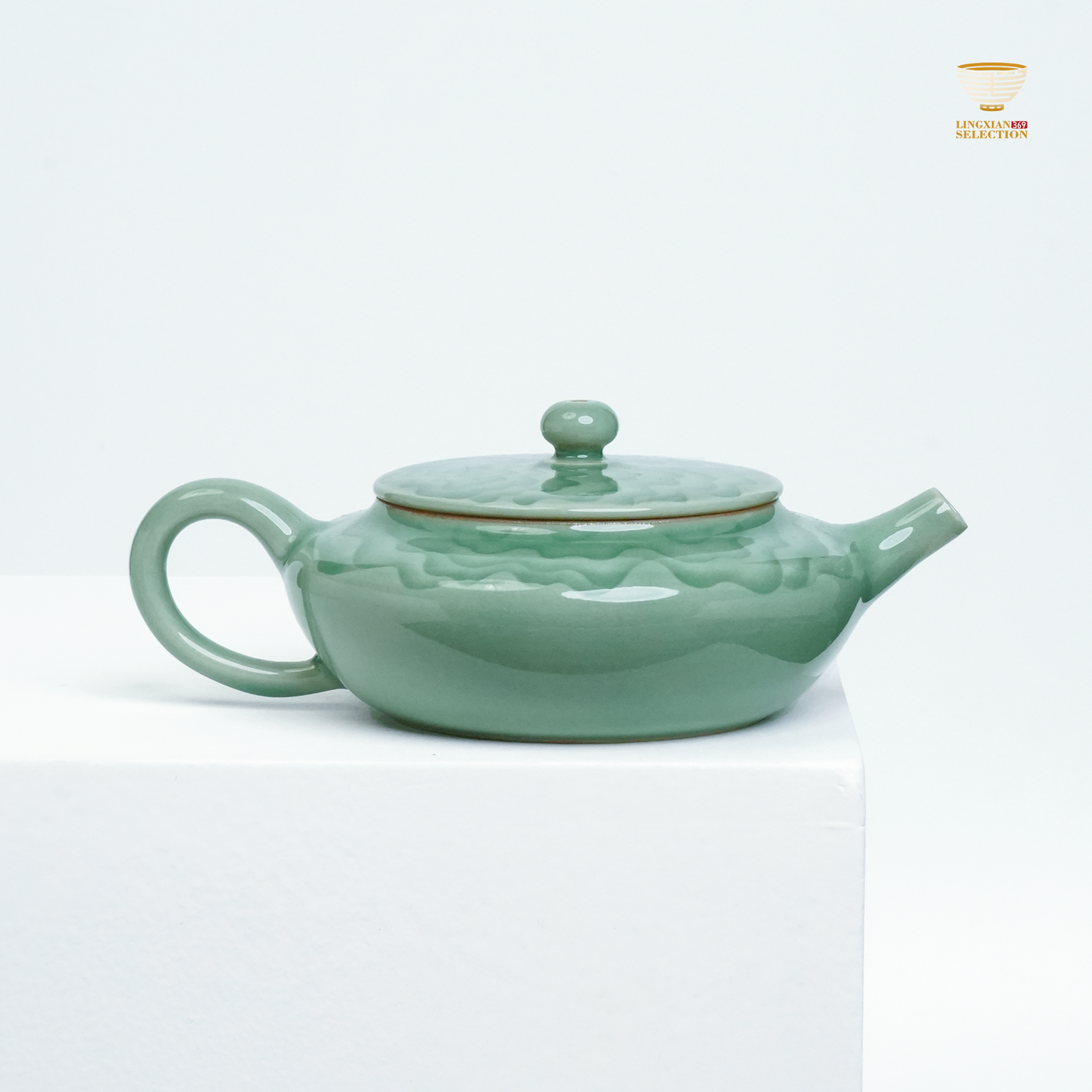 【Longquan Celadon by Liao Xinliang · Endless blessings and prosperity Teapot |A Masterpiece of Craftsmanship & Tea Aesthetic Collection】
