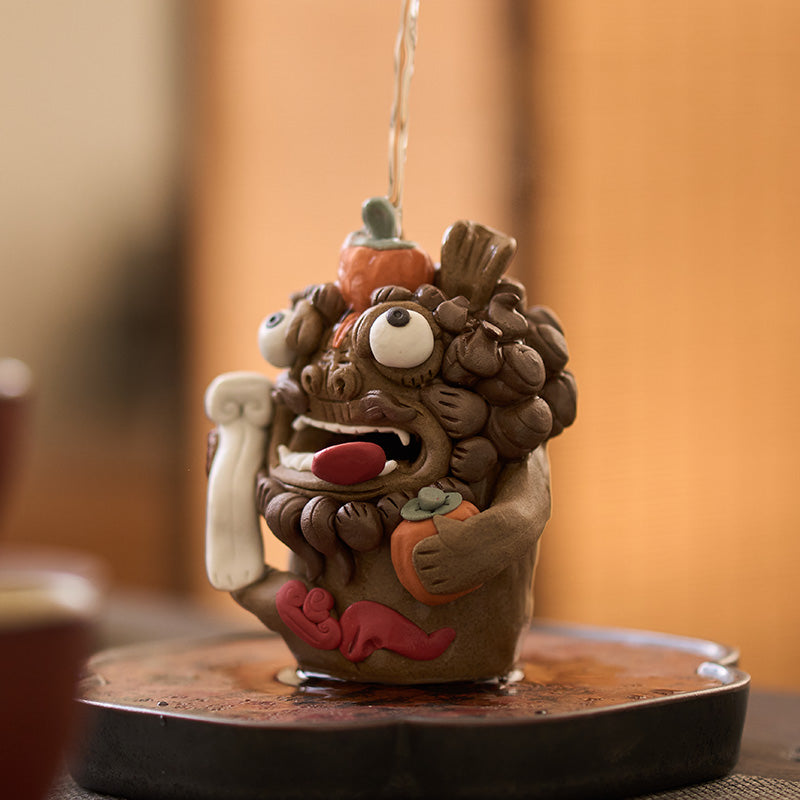 Handcrafted Ceramic Sculpted Pixiu – “Everything Goes Well” Tea Pet & Incense Holder | Chinese Tea Table Ornament & Cultural Gift