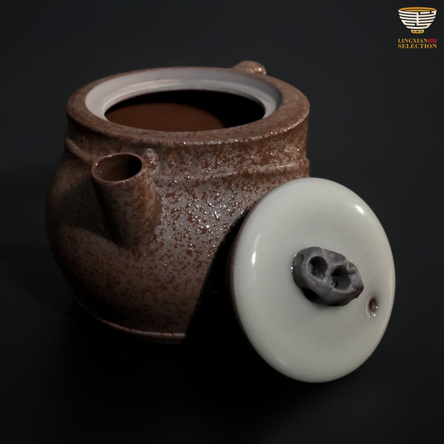 【Wu Jun Handmade Celadon Stone-Texture Teapot And Quick Pot】Original Handcrafted · High-Fired Celadon · Rock-Inspired Finish · Premium Tea Brewing Vessel