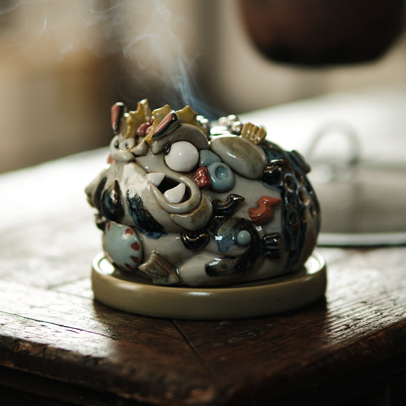 Handcrafted Jingdezhen Fortune Toad Incense Burner – Original Ceramic Design | Chinese Incense Art & Cultural Gift