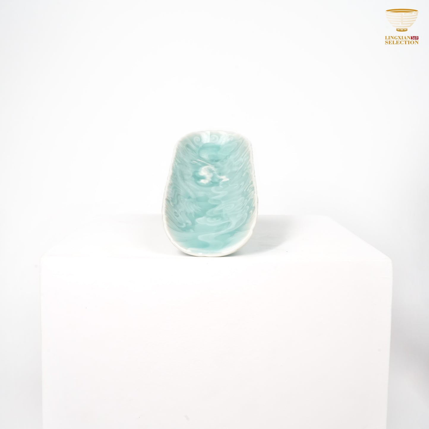 Lei Huixian · Celadon “Dragon in Clouds” Tea Scoop | Handmade Carved Porcelain | Oriental Elegance · Collectible Gongfu Tea Accessory