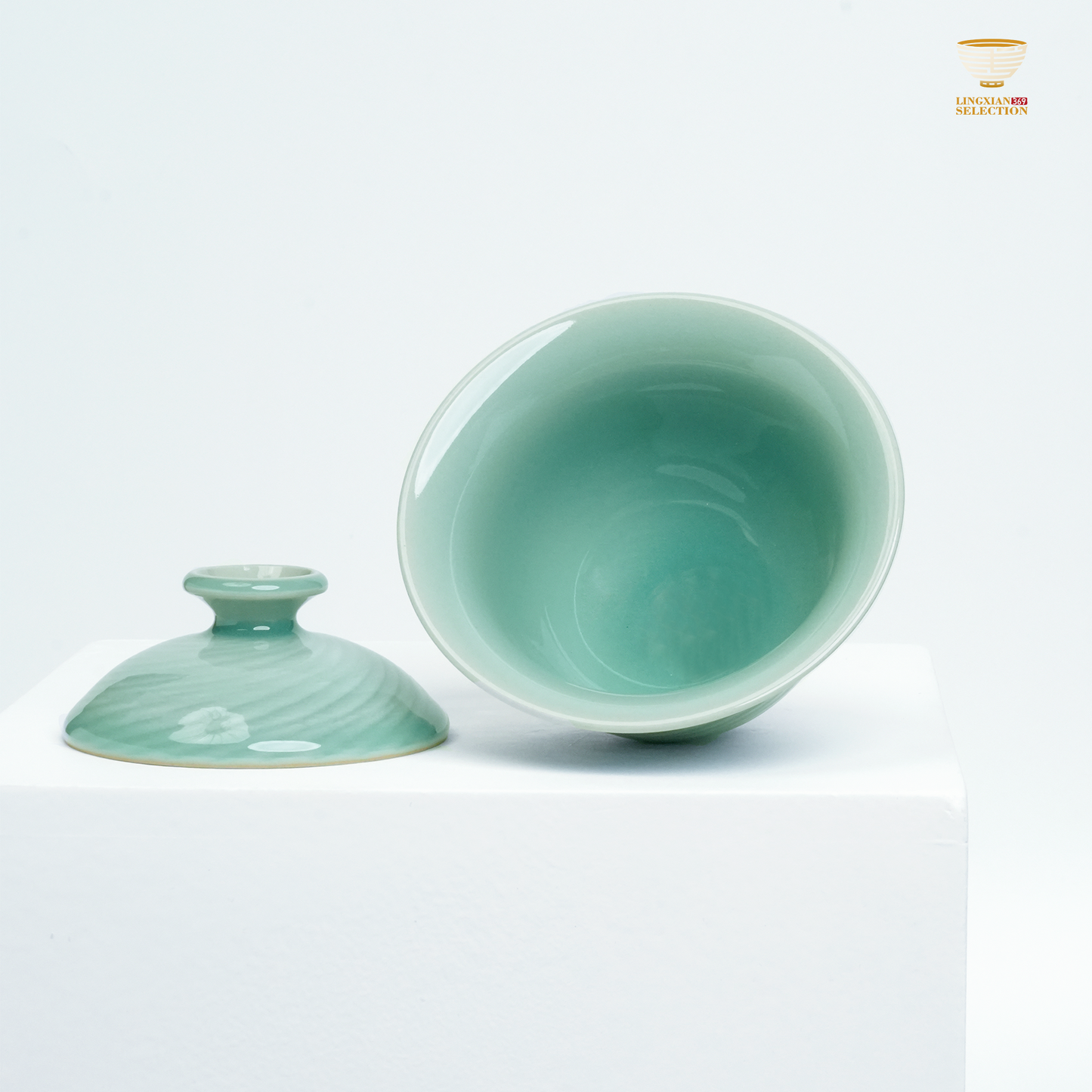 【Longquan Celadon by Liao Xinliang ·Rising Winds and Flowing Waters Gaiwan |A Masterpiece of Craftsmanship & Tea Aesthetic Collection】