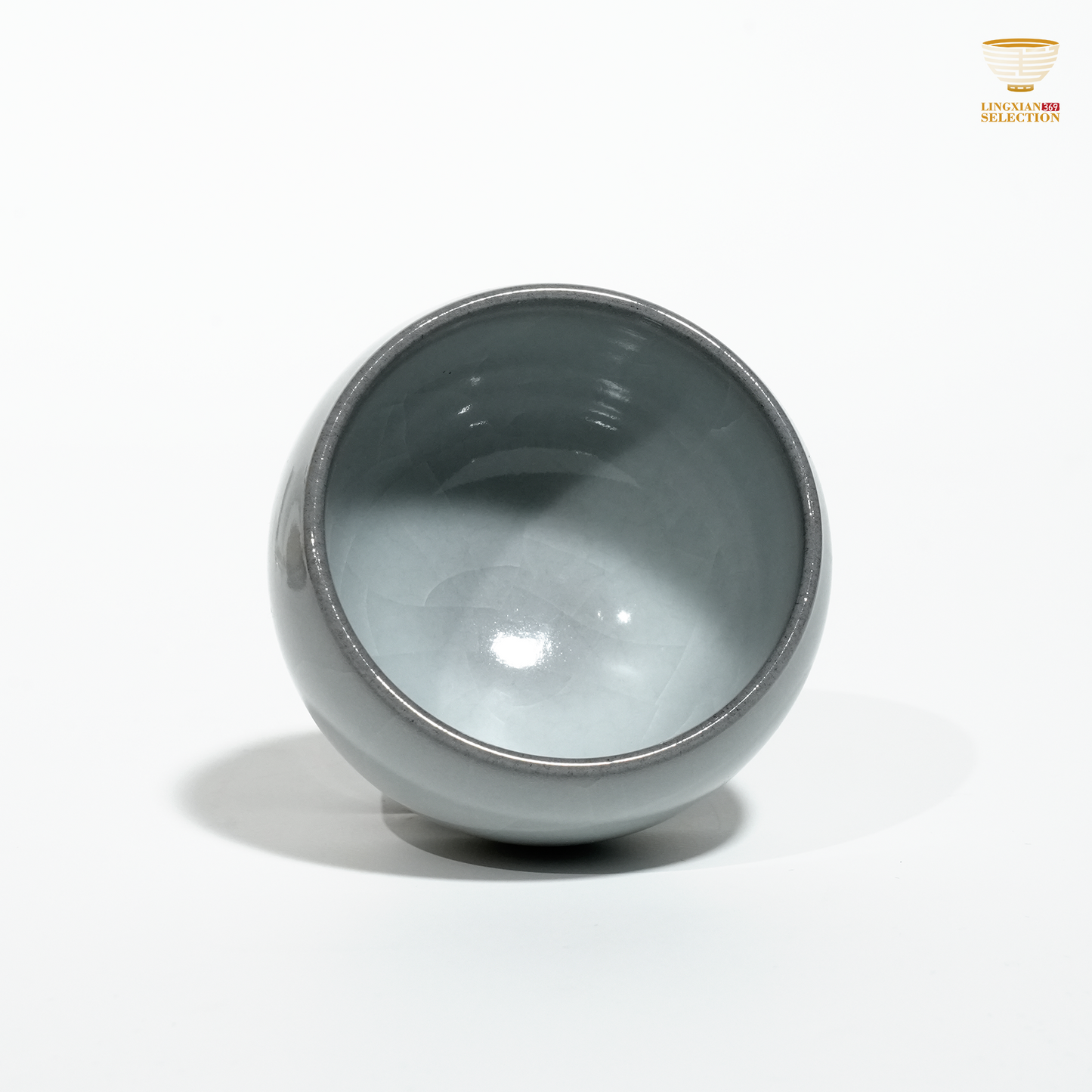 Liao Xinliang Off-White Glaze Iron-Titanium High-Footed Cup | Handmade Celadon Art T Vessel | Zen-Inspired Crackle Glaze Tasting Cup