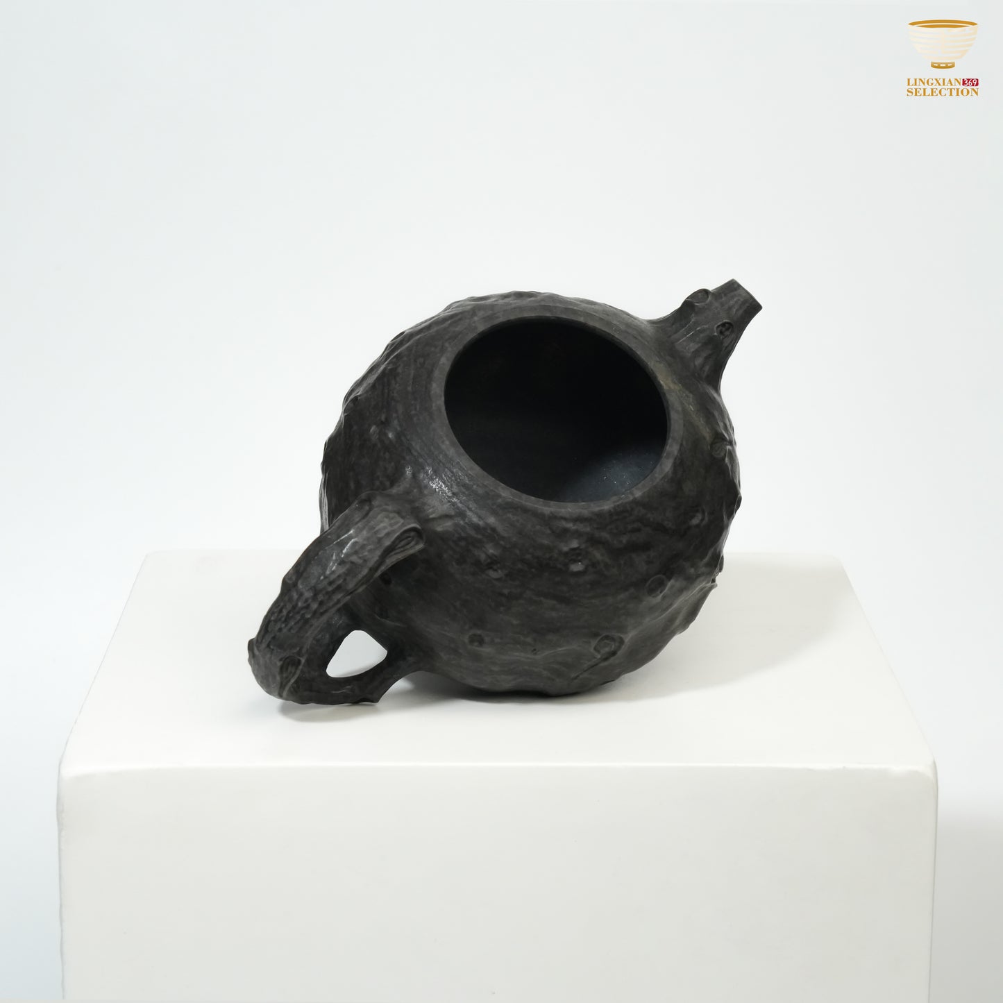 【Hunan An Hua Tillite Stone Gongchun Teapot】 Glacial Rock Teapot |Hand-Carved Natural Stone|Water Purification Effect|Translucent Texture|Oriental Tea Aesthetic