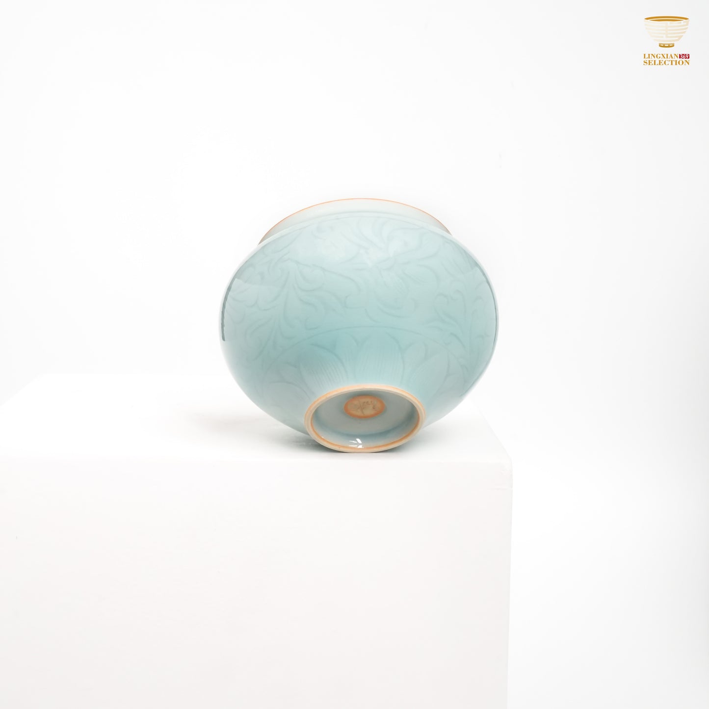 Jin Hongyang · Celadon Pink Blue Lotus Carved Tea Jar|Hand-Carved Elegance · High-Fire Porcelain · Refined Lotus Motif · Ideal for Sealed Tea Storage