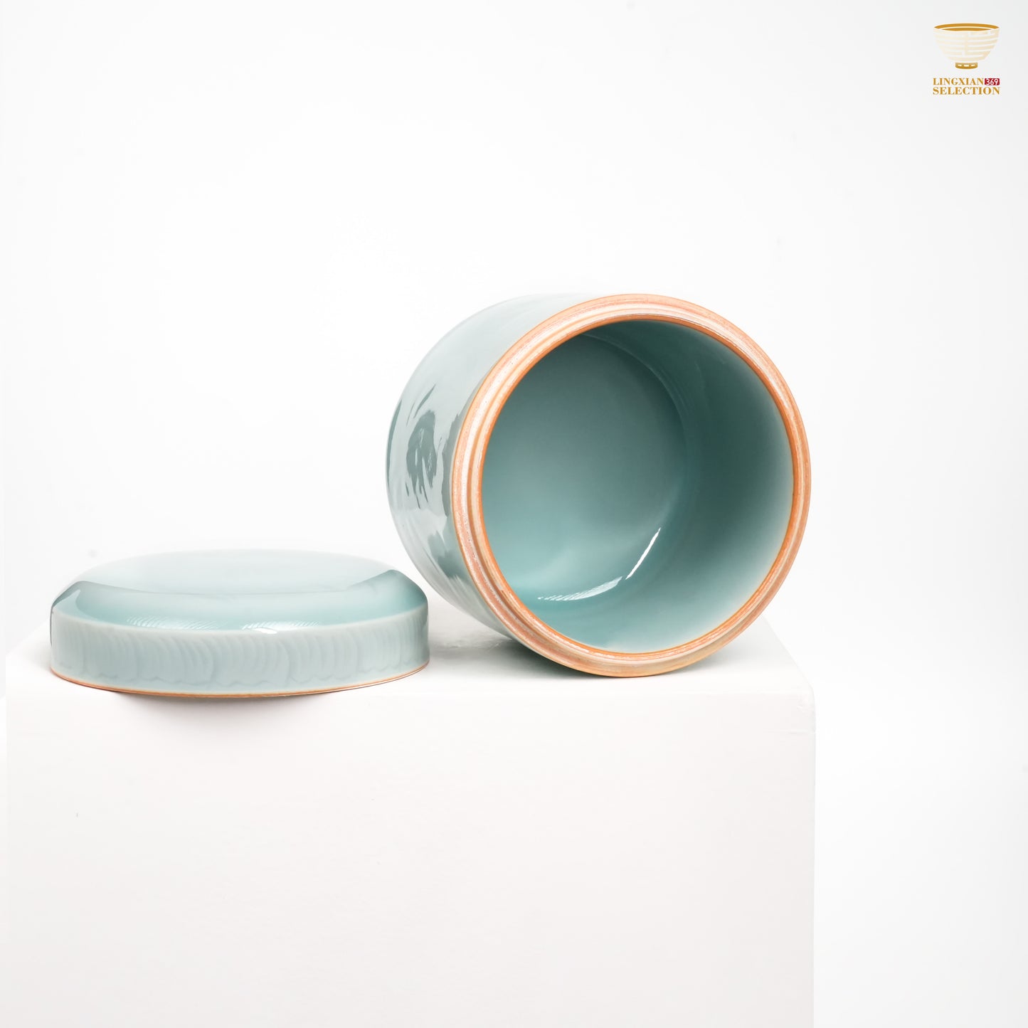Jin Hongyang · Celadon Pink Blue Lotus-Patterned Tea Jar|Hand-Carved Elegance · Delicate Lotus Motif · Smooth and Refined Texture · A Collector’s Choice for Tea Storage**