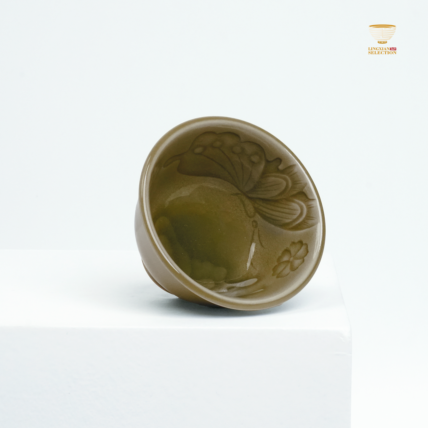 【Longquan Celadon by Liao Xinliang · Butterfly Wood-fire Teacup|A Masterpiece of Craftsmanship & Tea Aesthetic Collection】