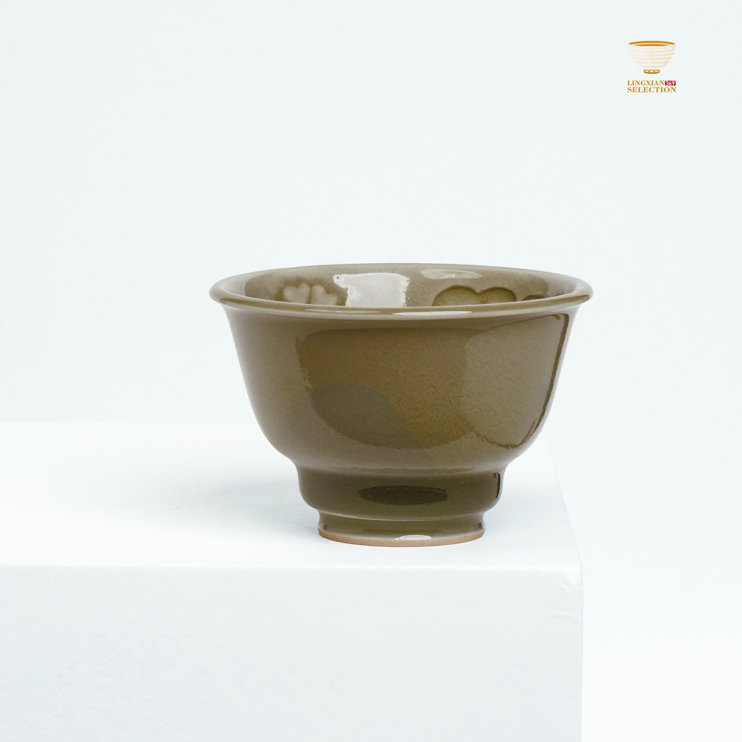 【Longquan Celadon by Liao Xinliang · Butterfly Wood-fire Teacup|A Masterpiece of Craftsmanship & Tea Aesthetic Collection】