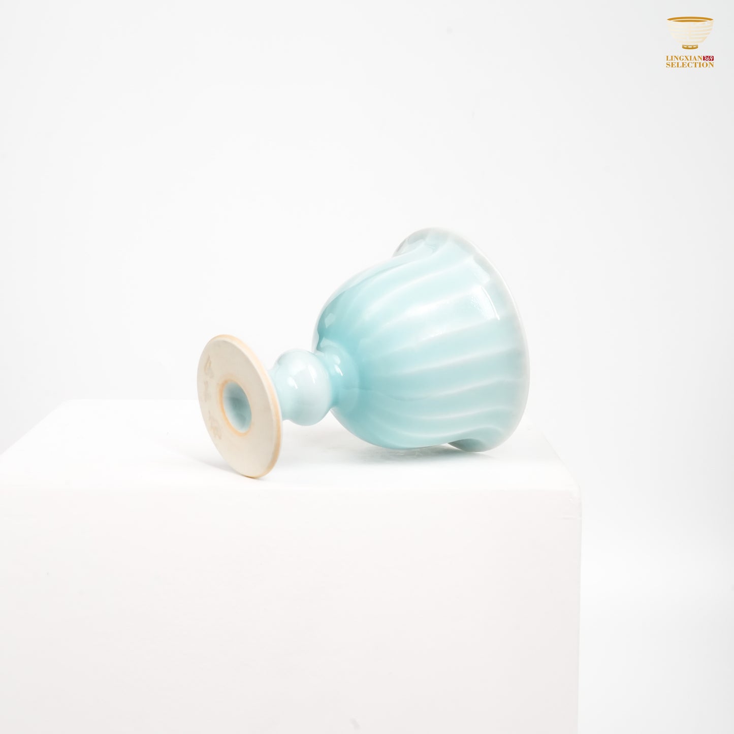 Jin Hongyang Celadon Pink Blue Lotus Goblet Cup|Handcrafted Porcelain · Elegant Stemware · Neo-Chinese Aesthetic · For Tea & Wine