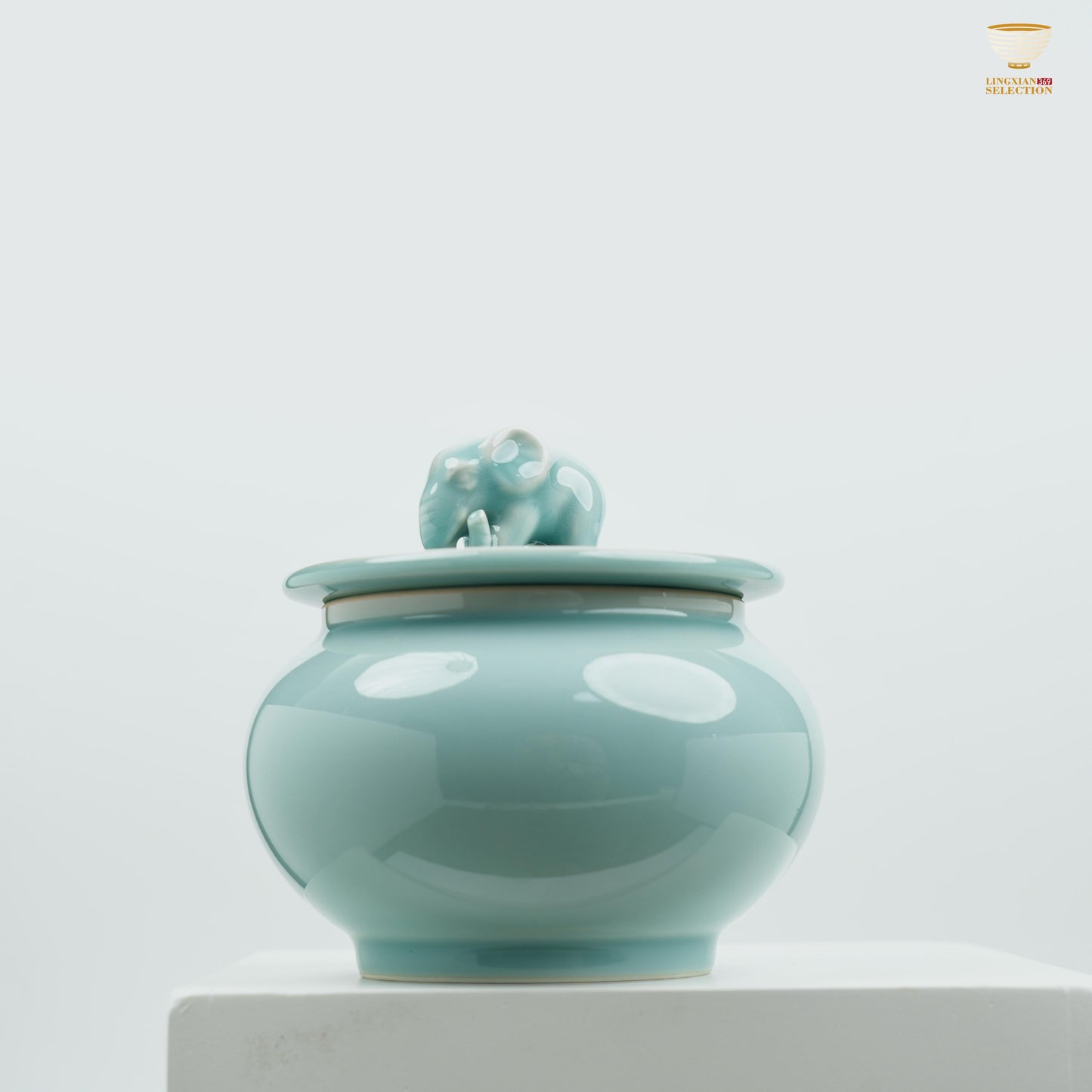 【Celadon Swan-Lid Tea Caddy/Tea Jar From Lei Huixian】 – Handcrafted Porcelain Jar with Artistic Animal Design | Elegant & Airtight Storage for Loose Leaf Tea