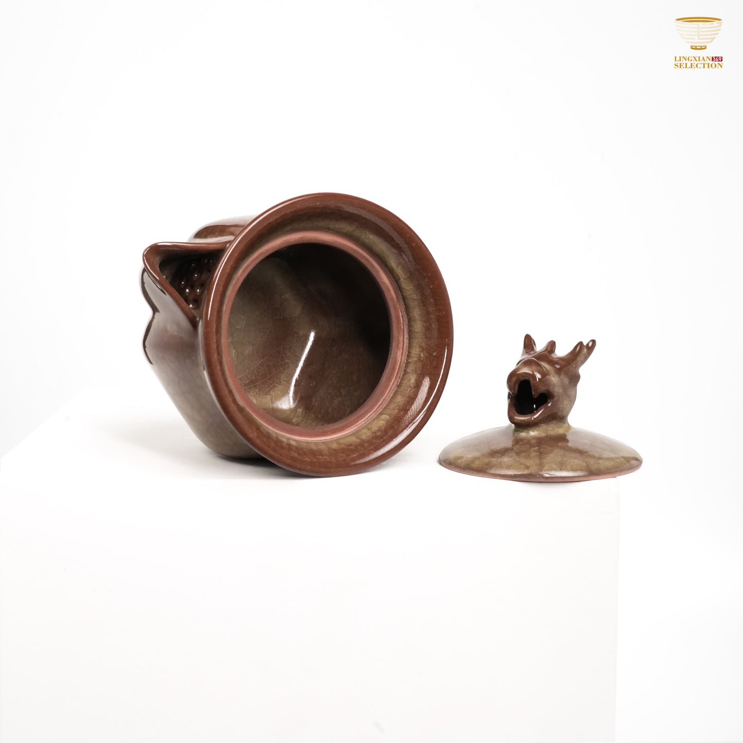 Jin Hongyang · Ge Ware Ice-Crackle Quick teapot|Transmutation Glaze · Handcrafted Finish · Reimagined Antiquity · A Statement Piece for the Tea Table