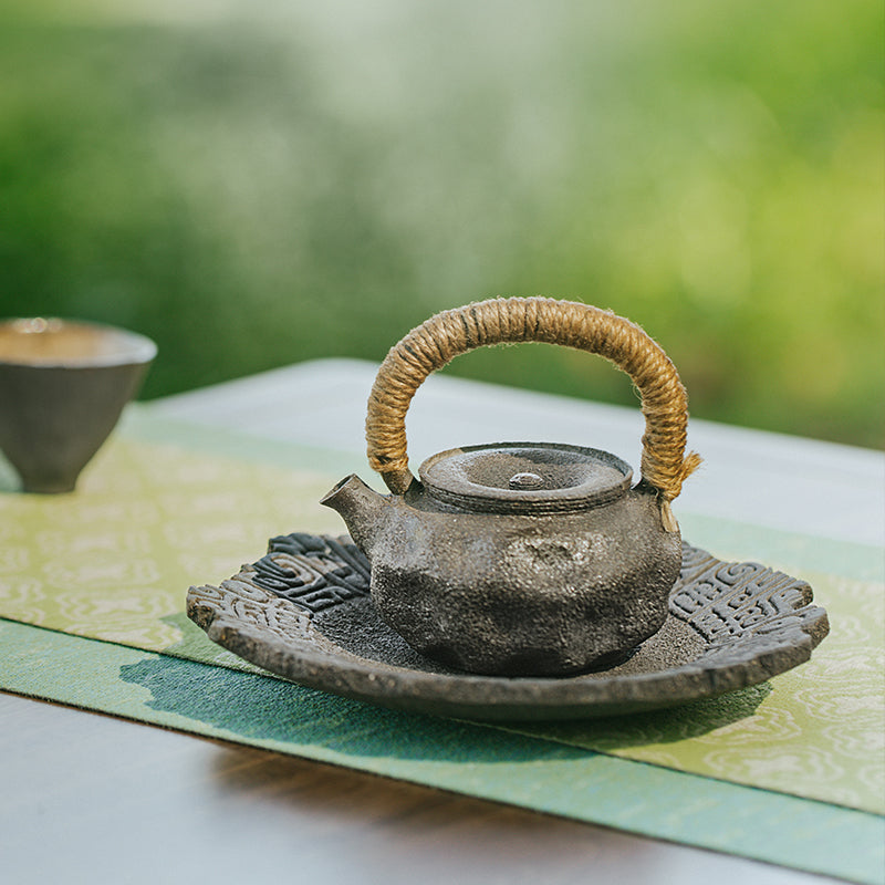 Jingdezhen Rustic Ceramic Tea Tray with Taotie Motif – Water-Storing Gongfu Tea Plate, Traditional Chinese Gift