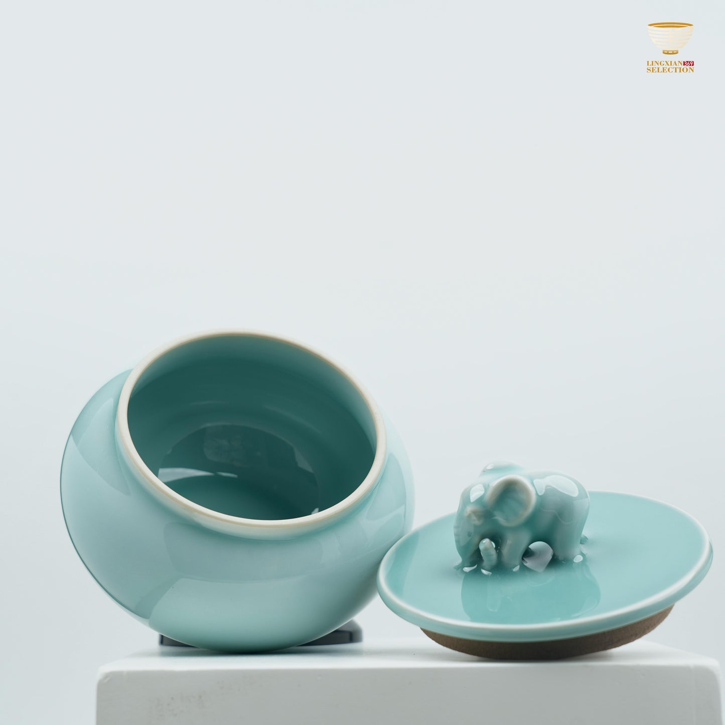【Celadon Swan-Lid Tea Caddy/Tea Jar From Lei Huixian】 – Handcrafted Porcelain Jar with Artistic Animal Design | Elegant & Airtight Storage for Loose Leaf Tea