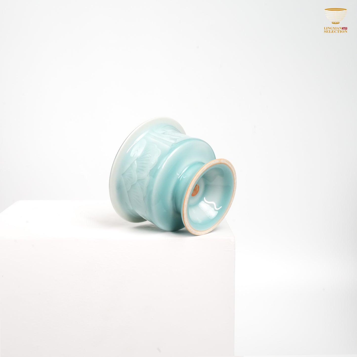 Jin Hongyang · Celadon Pink Blue Carved Incense Holder|Hand-Carved · High-Fire Craftsmanship · Elegant Aromatherapy Vessel · Refined Choice for Ritual and Display