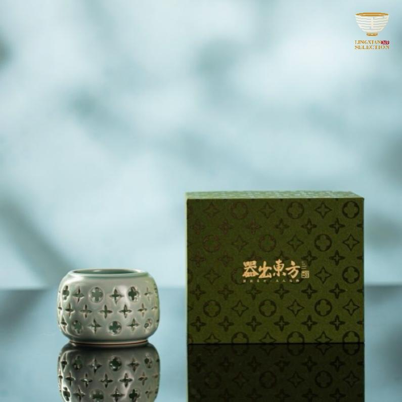 【LINGXIAN Selection Handmade Embossed Ceramic Candle Holder without Candles by Tu Renzhai】– Hollow-Carved Aromatherapy Tealight Cup for Zen Ambiance & Home Aesthetic Decor