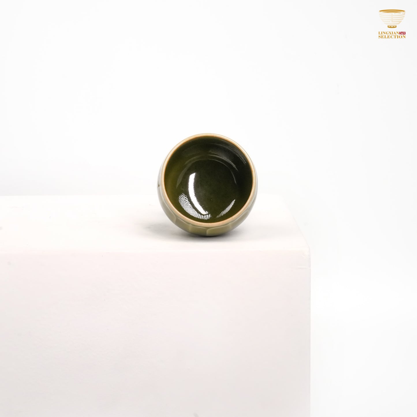 Jin Hongyang · Plum-Green Series Teacup|Elegant Official Glaze · Handcrafted Artistry · Timeless Heritage Revived · A Curated Choice for the Tea Table