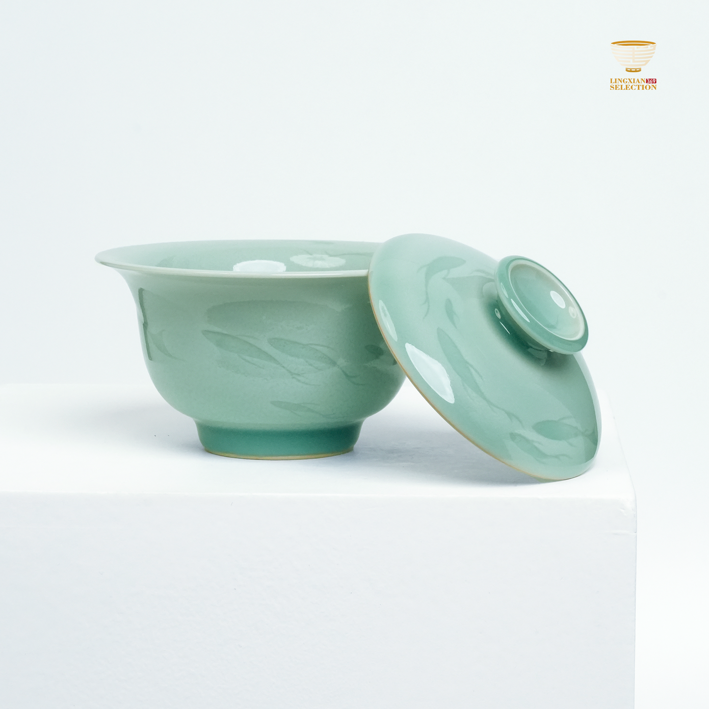 【Longquan Celadon by Liao Xinliang Big Fish & Begonia Gaiwan|A Masterpiece of Craftsmanship & Tea Aesthetic Collection】