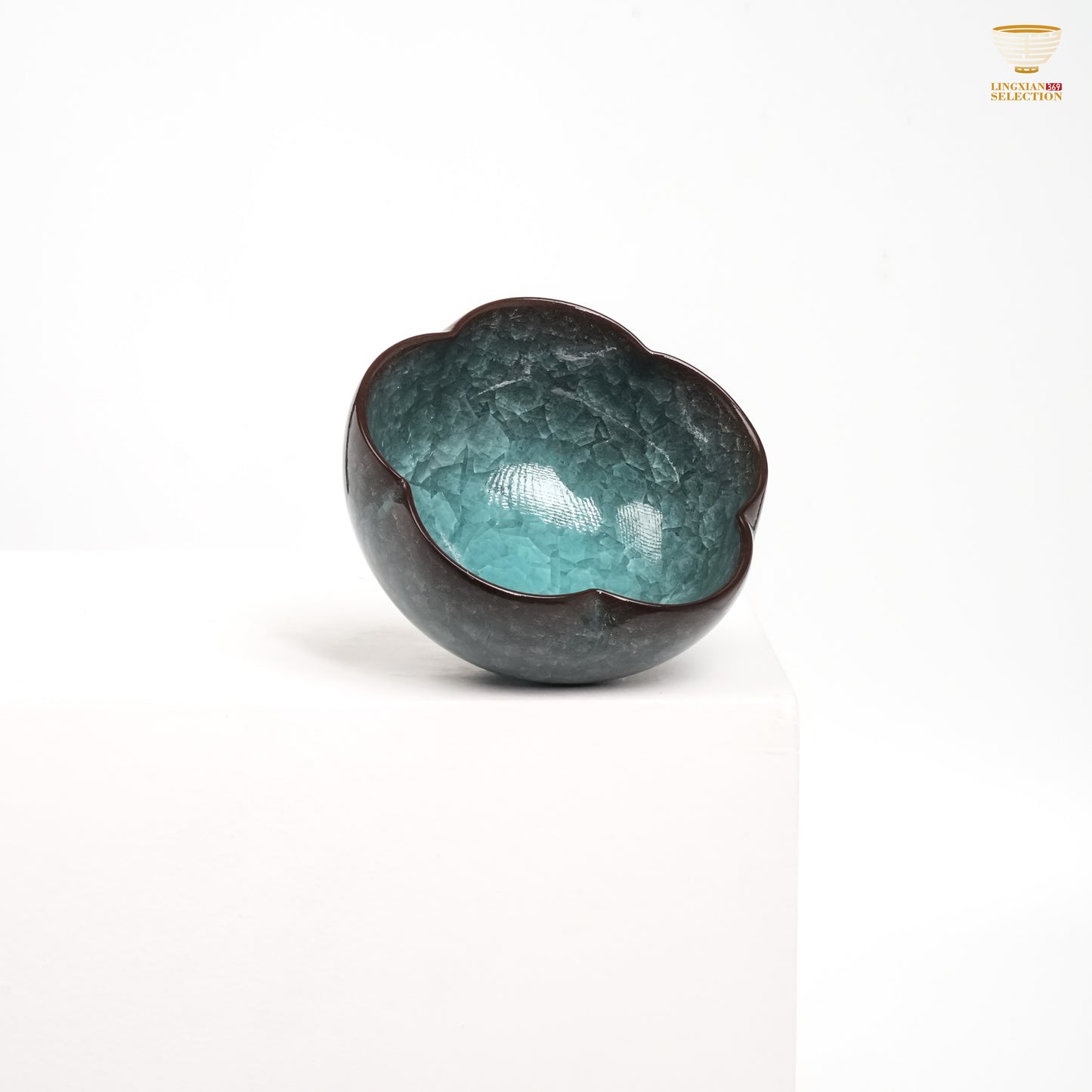 Jin Hongyang · Crackled Glaze Teacup|Handcrafted High-Fired Porcelain · Glassy Texture · Zen-Inspired Teaware · Ideal for Tasting Tea