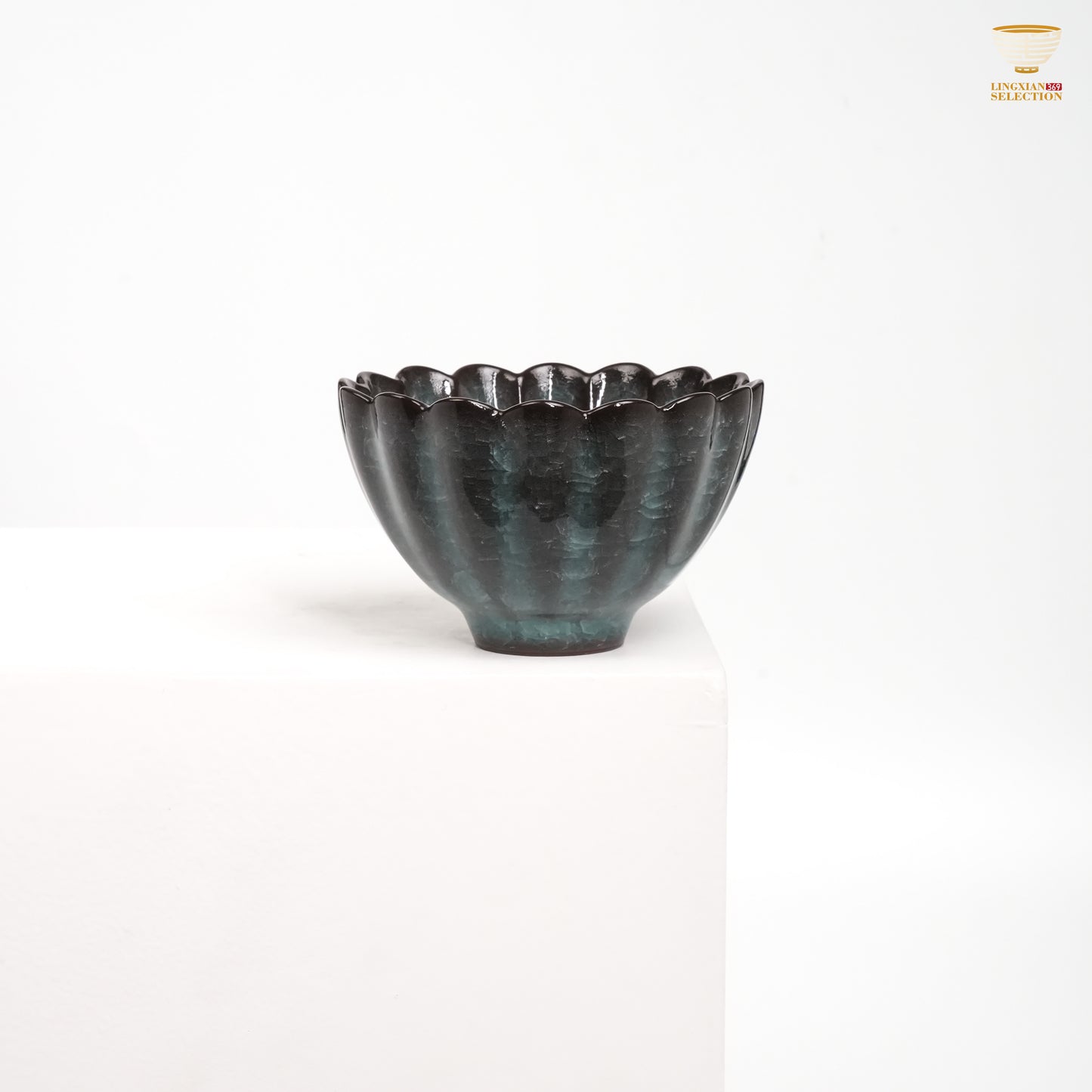Jin Hongyang · Crackled Glaze Teacup|Handcrafted High-Fired Porcelain · Glassy Texture · Zen-Inspired Teaware · Ideal for Tasting Tea
