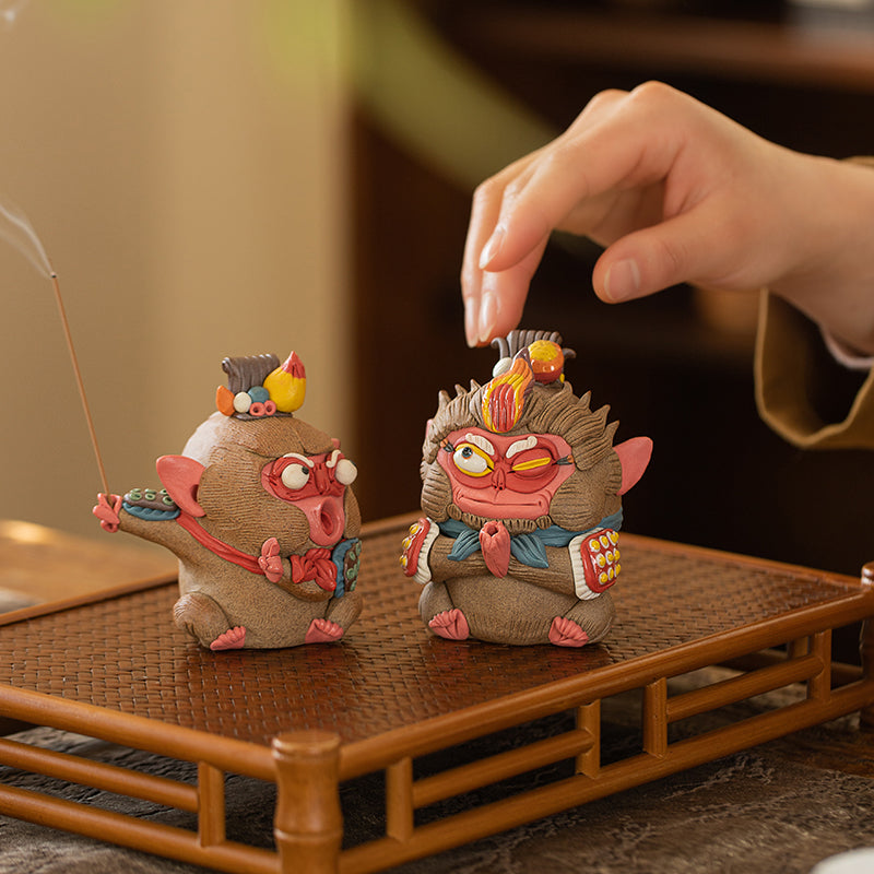 Monkey King Desk Ornament – Zodiac “Monkey King” Tea Pet & Incense Holder | Traditional Chinese Gift | Random Shape