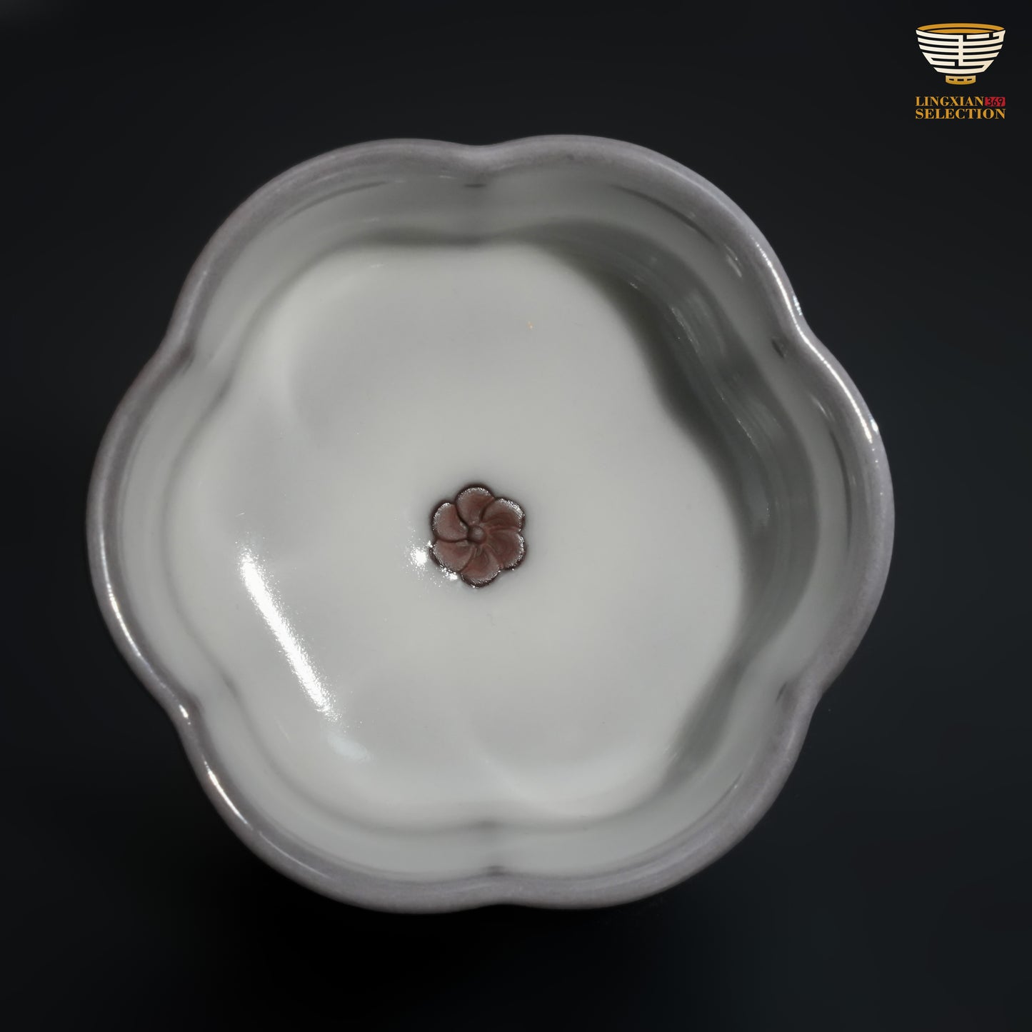 Wu Jun · “Hidden Fragrance” Footed Cup|Six-Petal Form, Hollow Pedestal, Quiet Elegance in Hand