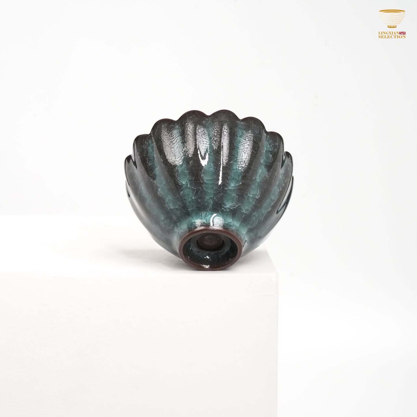 Jin Hongyang · Crackled Glaze Teacup|Handcrafted High-Fired Porcelain · Glassy Texture · Zen-Inspired Teaware · Ideal for Tasting Tea