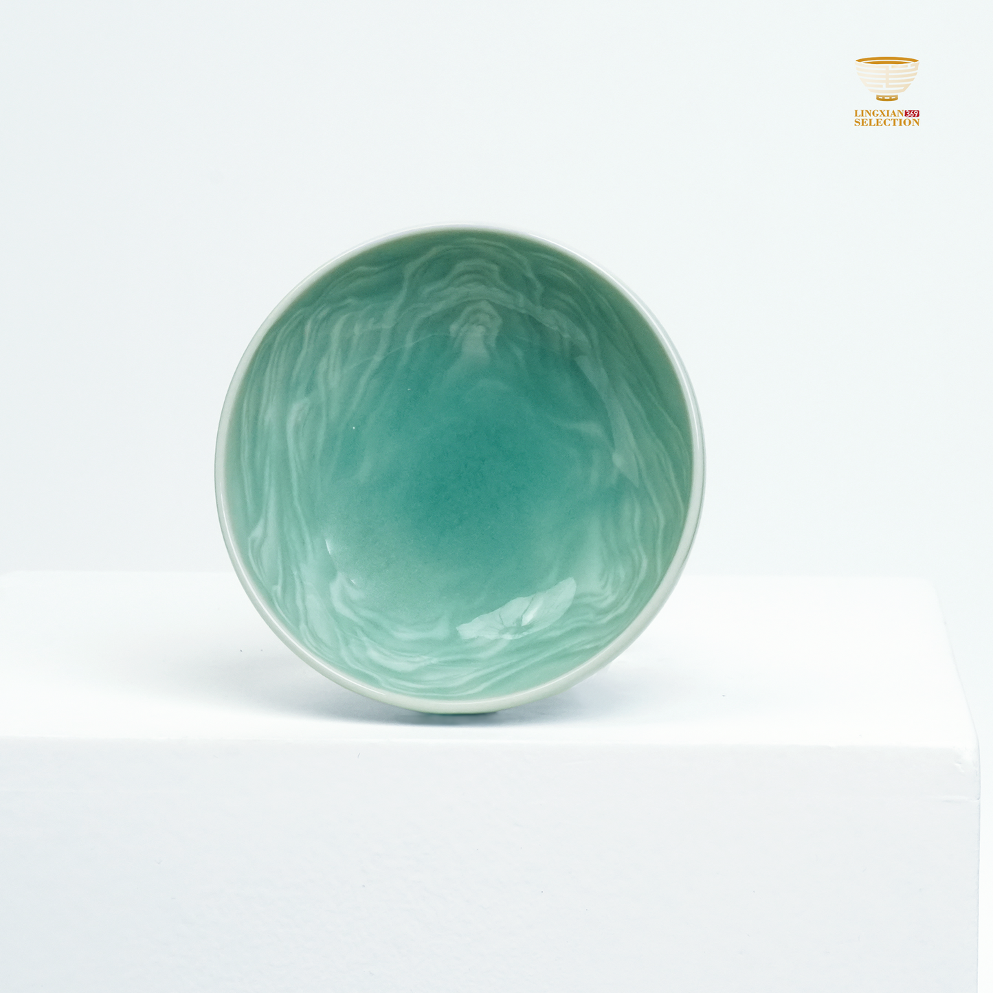 【Longquan Celadon by Liao Xinliang · layers of mountains and rivers Teacup |A Masterpiece of Craftsmanship & Tea Aesthetic Collection】