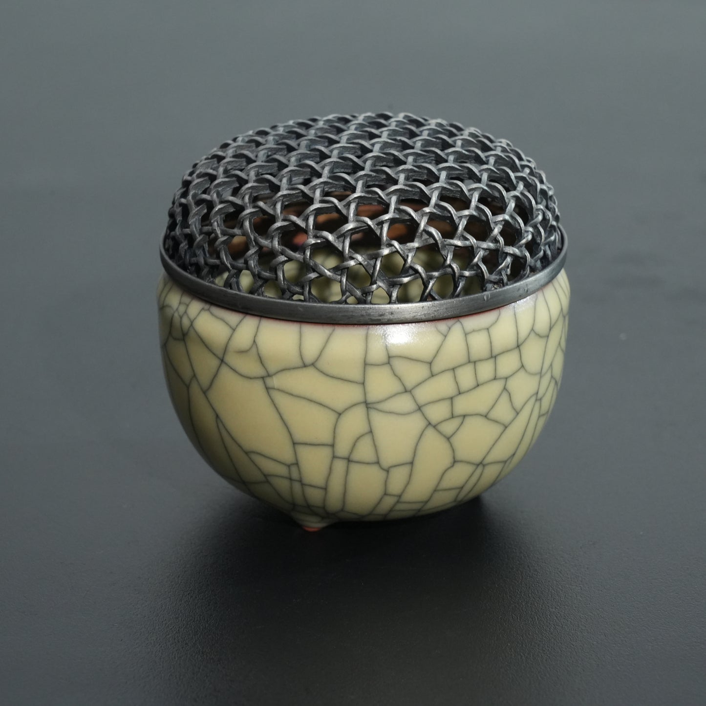 【Longquan Celadon · Master Wu Jun】Ge Kiln Incense Burner |Crackle Glaze Handmade Ceramic Aroma Vessel for Tea & Incense Rituals