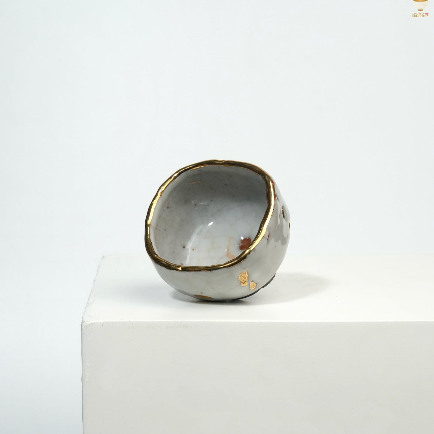 Gao Yue · Shino Ware Carved Base Teacup|Handcrafted Wood-Fired · Ancient Motif Carving · Zen Wabi-Sabi Aesthetic · Collector’s Choice