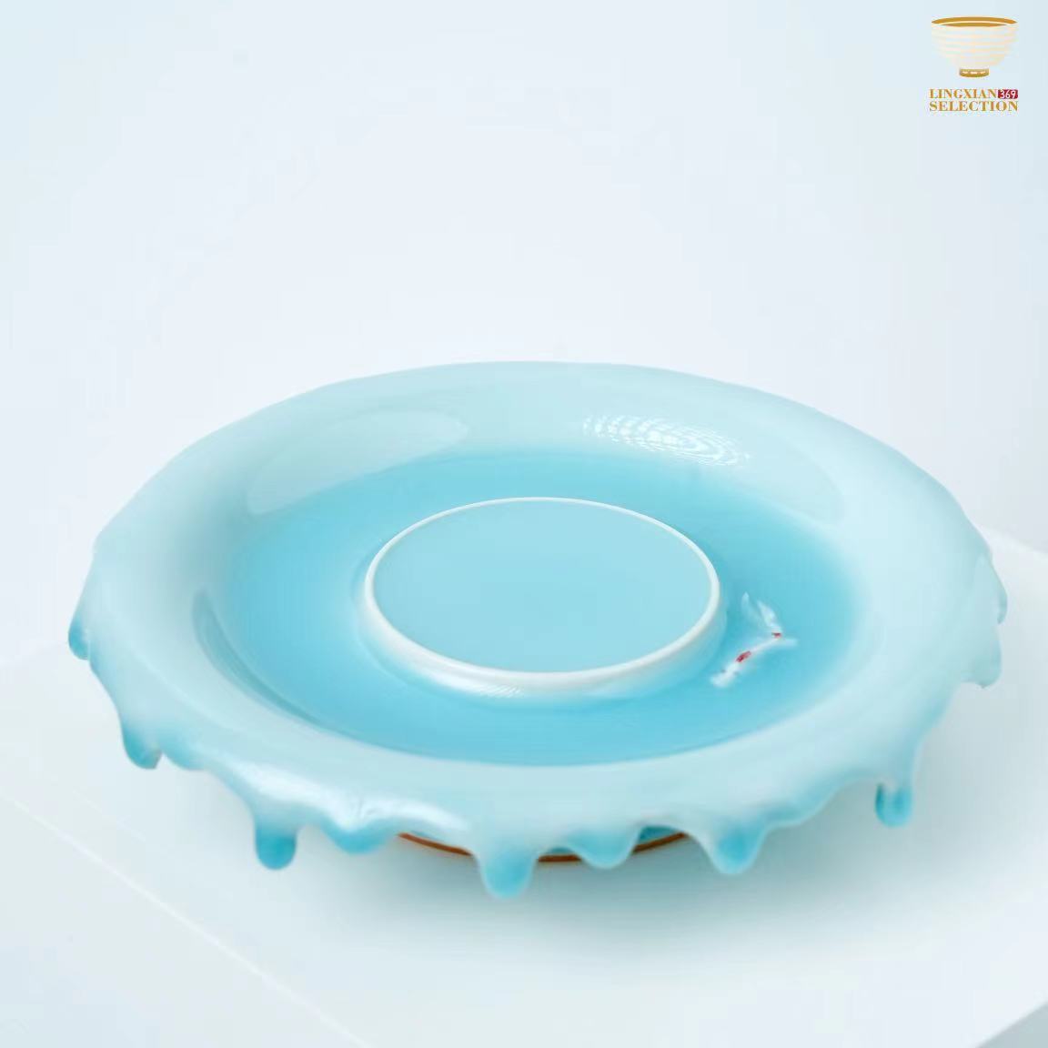 【Jin Hongyang Celadon Koi Fish Teapot Plate】3D Koi & Glaze Drip Plate|Handcrafted Art Dish with Flowing Ice Glaze|For Dining & Teaware Display