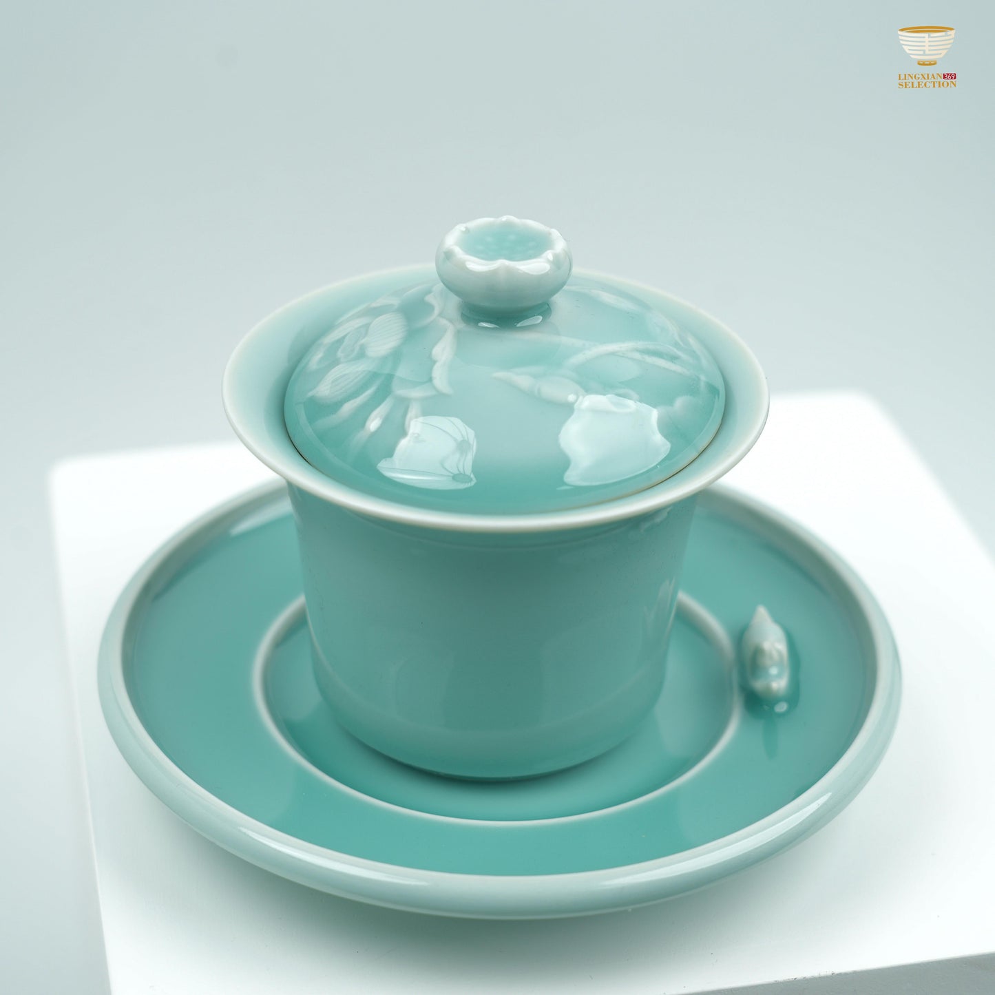 【Celadon Gaiwan From Master Lei Huixian】 – Handcrafted High-Fired Porcelain Lid Bowl with Embossed Dragon | Original Kung Fu Teaware Design