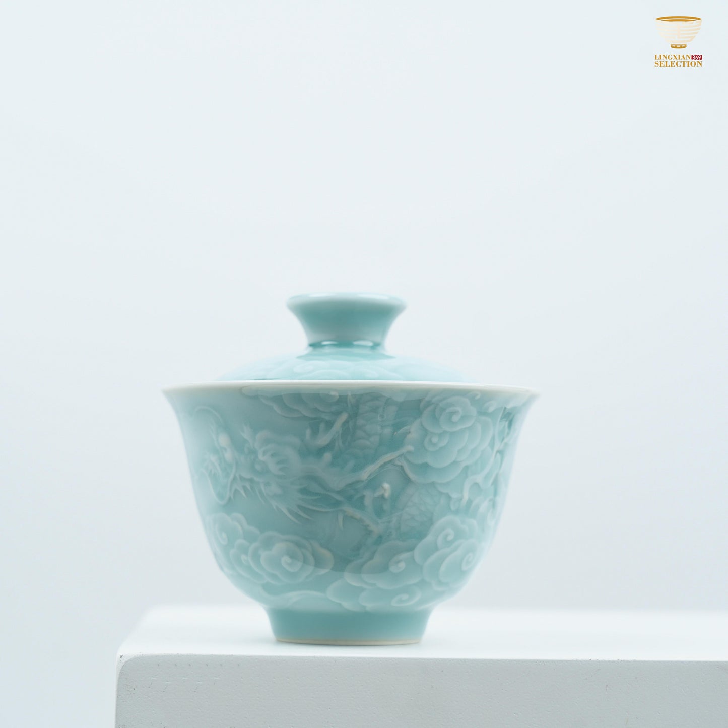 【Celadon Gaiwan From Master Lei Huixian】 – Handcrafted High-Fired Porcelain Lid Bowl with Embossed Dragon | Original Kung Fu Teaware Design