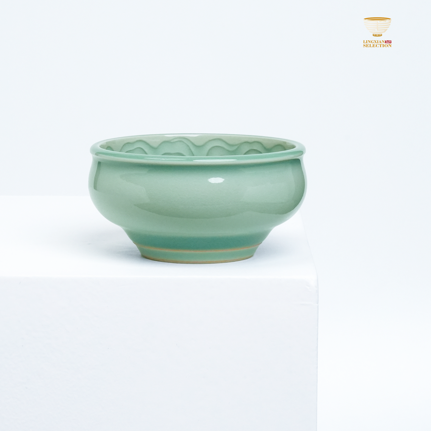 【Longquan Celadon by Liao Xinliang · Endless blessings and prosperity Teacup  ｜A Masterpiece of Craftsmanship & Tea Aesthetic Collection】