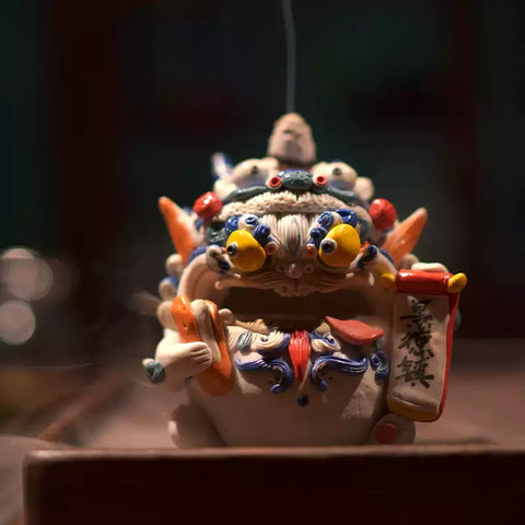 Jingdezhen Blue-and-White Mythical Beast Tea Pet – Handmade Backflow & Stick Incense Burner | Traditional Chinese Gift