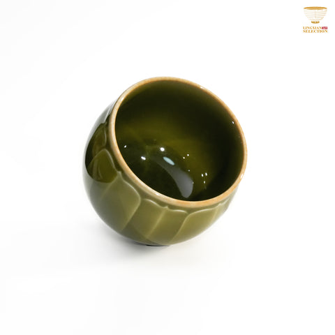 Jin Hongyang · Plum-Green Series Teacup｜Elegant Official Glaze · Handcrafted Artistry · Timeless Heritage Revived · A Curated Choice for the Tea Table