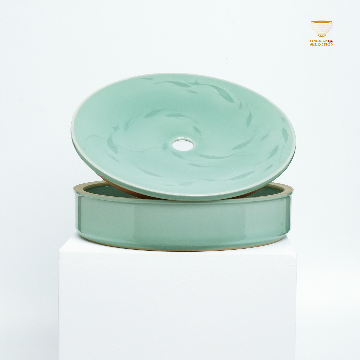 【Longquan Celadon by Liao Xinliang Big Fish & Begonia Meerschaum Tray ｜A Masterpiece of Craftsmanship & Tea Aesthetic Collection】