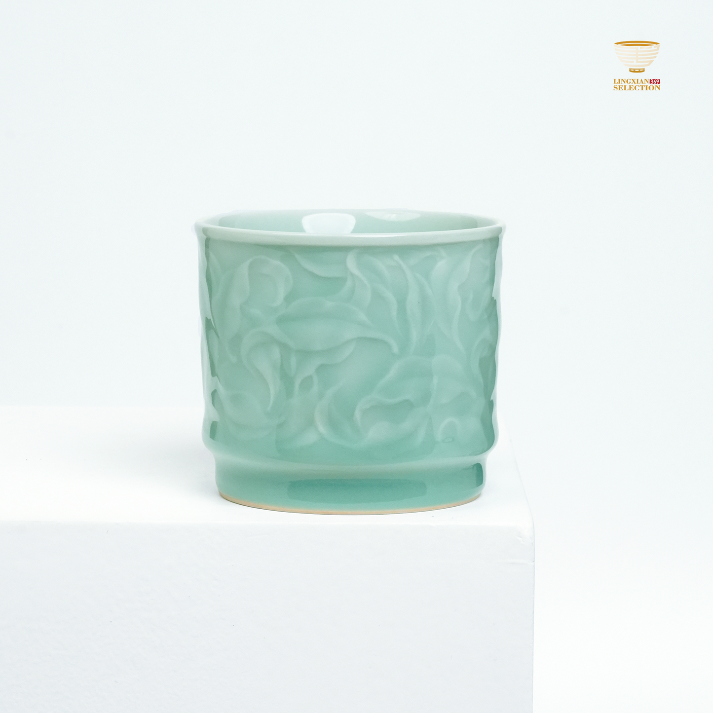 【Longquan Celadon by Liao Xinliang · Qian Ye Horizon Teacup ｜A Masterpiece of Craftsmanship & Tea Aesthetic Collection】
