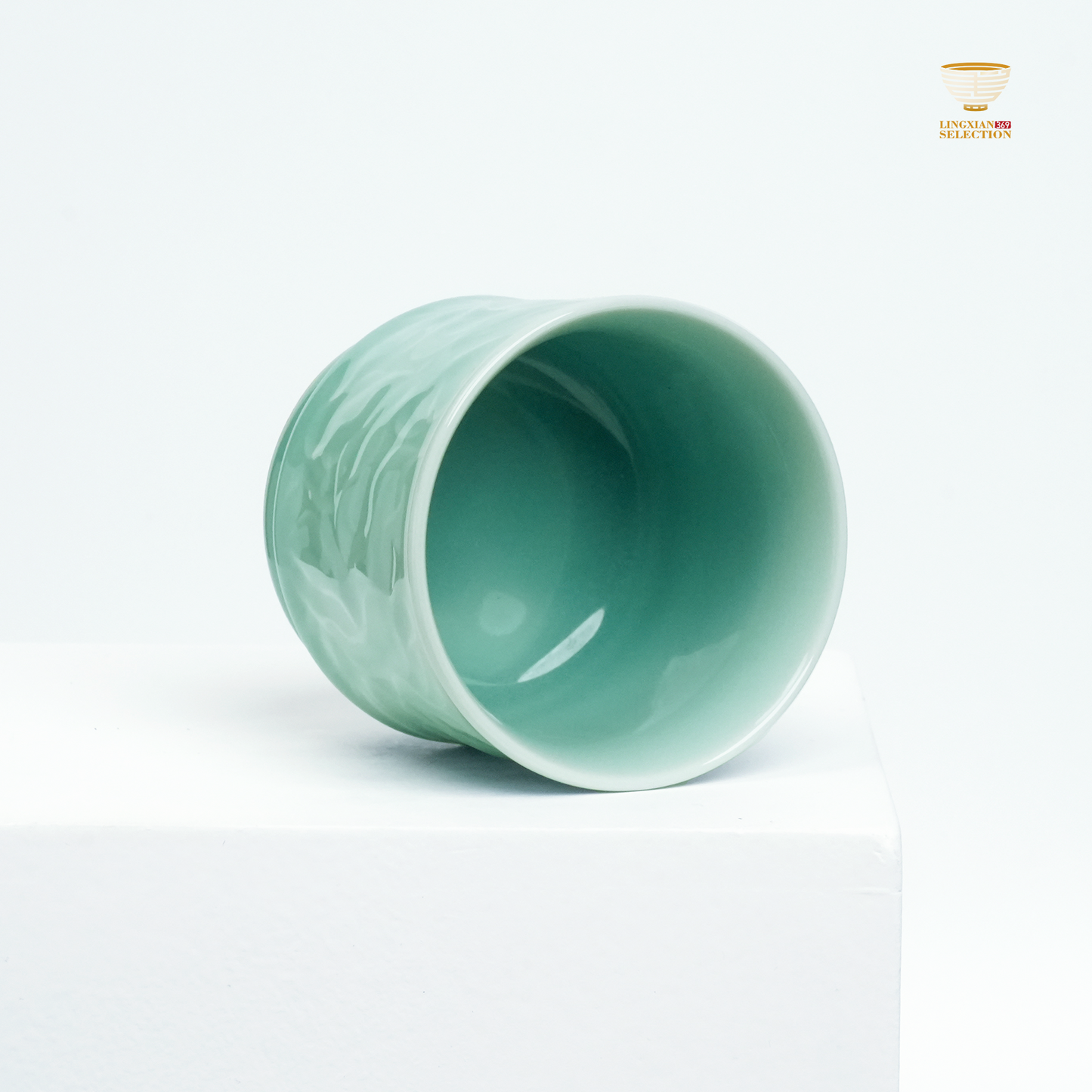 【Longquan Celadon by Liao Xinliang · Qian Ye Horizon Teacup ｜A Masterpiece of Craftsmanship & Tea Aesthetic Collection】